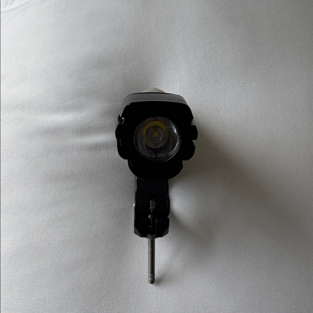 Cygolite Rechargeable Bike Headlight - Black 400 lumens - Picture 2 of 4